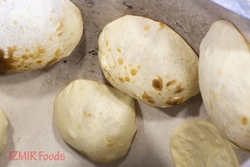 Naan préparés sur place